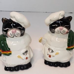 Cat Salt & Pepper Shakers
